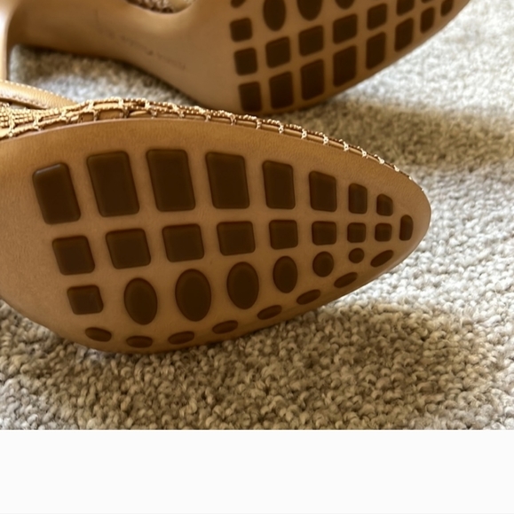 Bottega Veneta Tan Heels - Picture 5 of 10